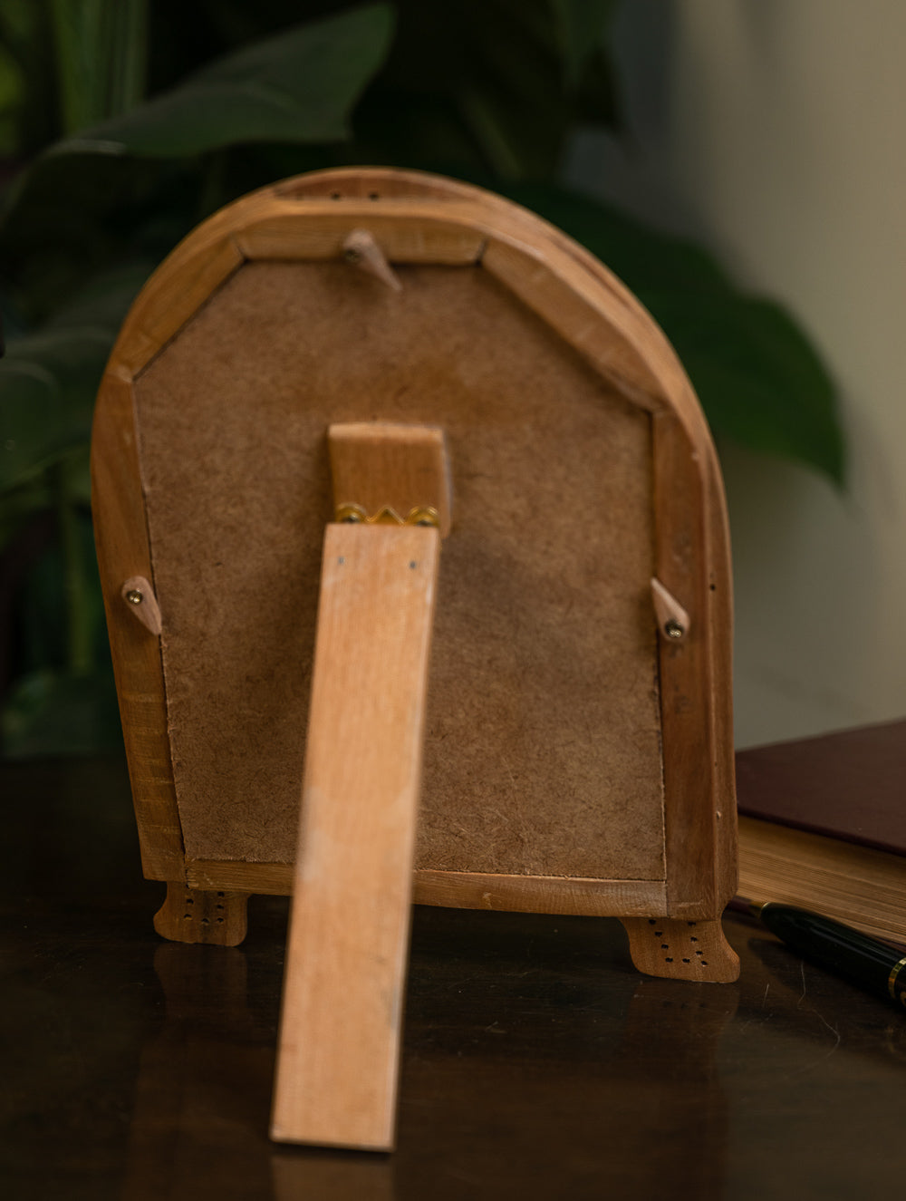 Jaali Craft Wooden Photo Frame - Oval