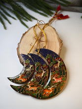 Load image into Gallery viewer, Kashmiri Art Xmas Decorations - Blue &amp; Red Forests (Set of 9)