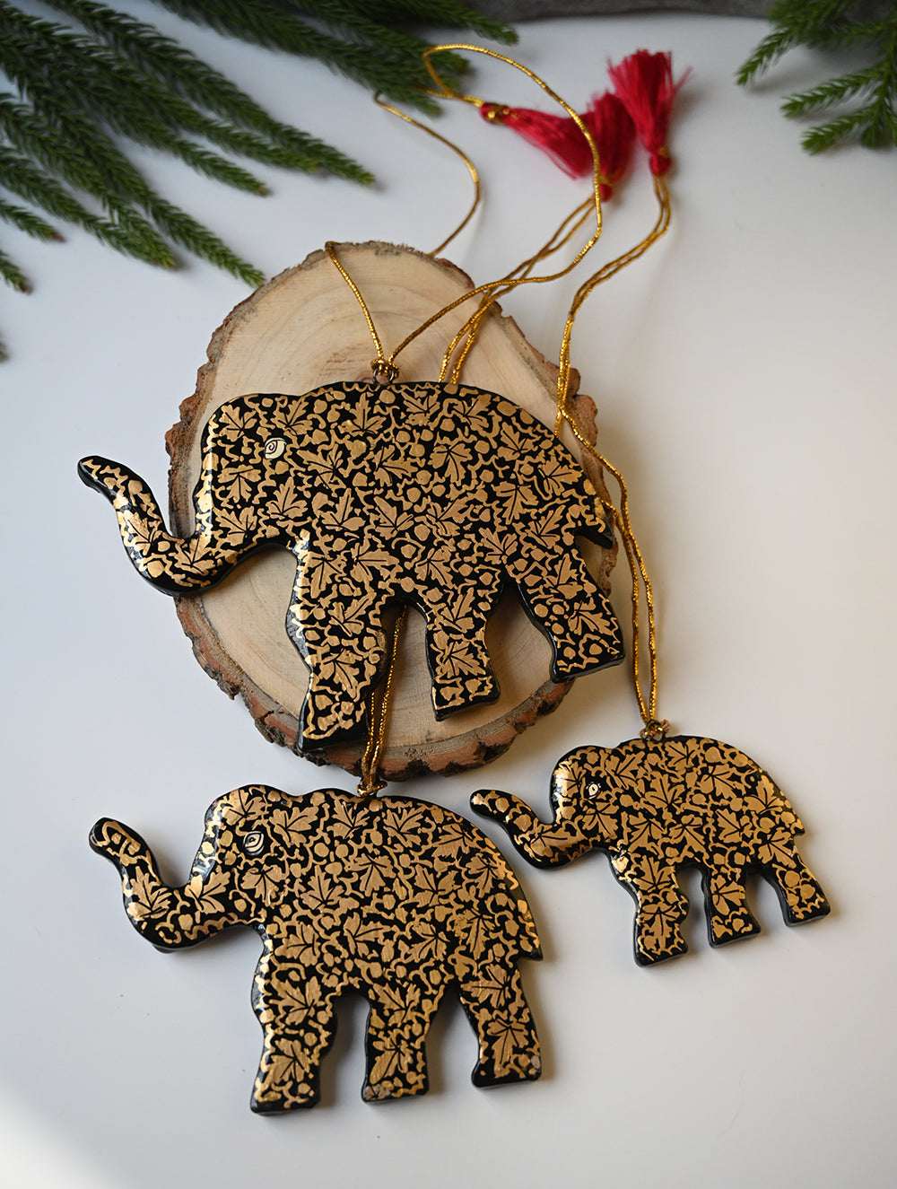 Load image into Gallery viewer, Kashmiri Art Xmas Decorations - Gold Chinar (Set of 9)