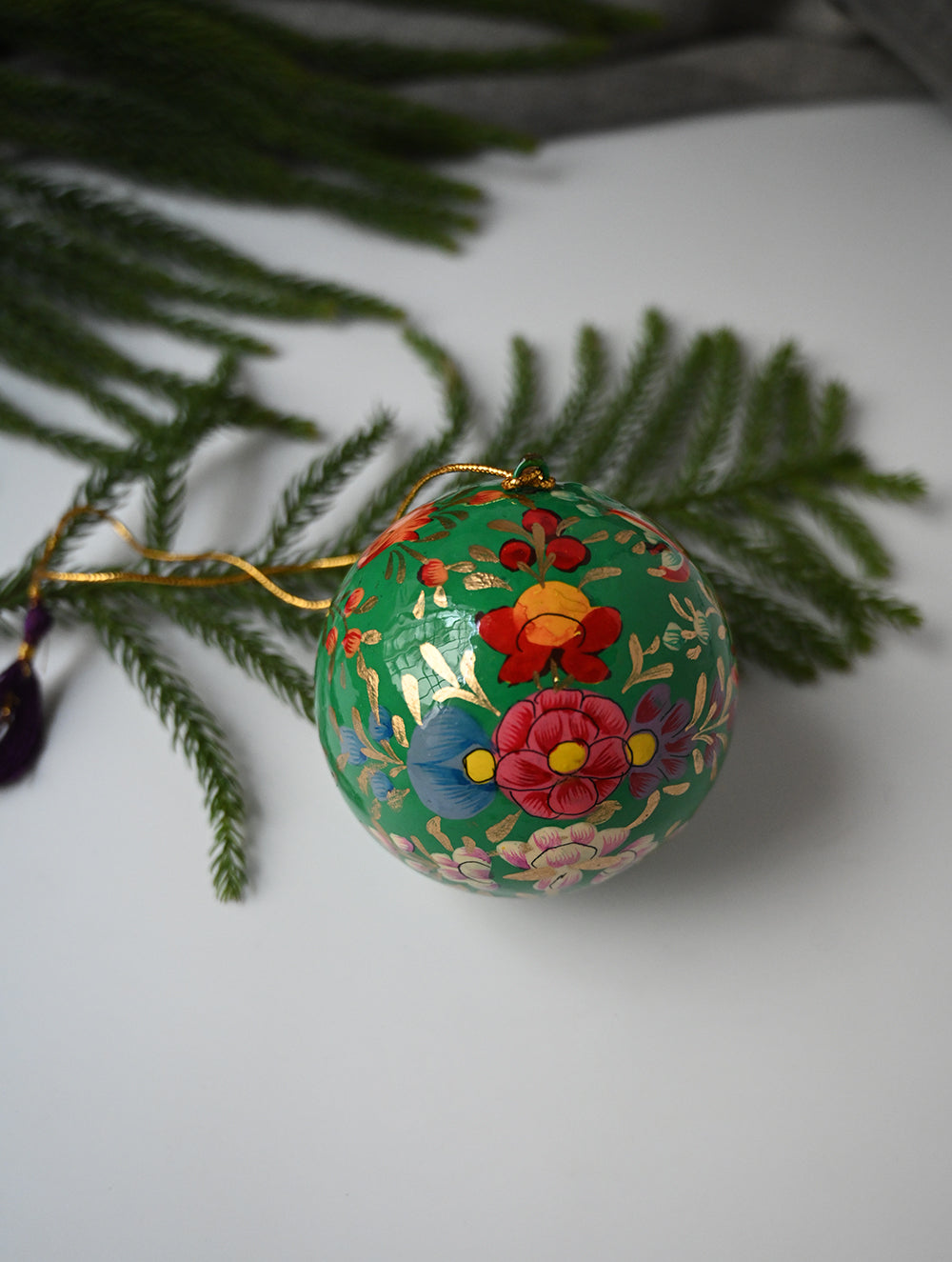 Load image into Gallery viewer, Kashmiri Art Xmas Decorations - Mauve &amp; Green Flora (Set of 10)