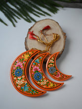 Load image into Gallery viewer, Kashmiri Art Xmas Decorations - Orange Flowers (Set of 9)
