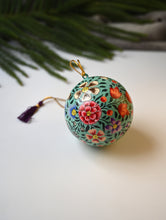 Load image into Gallery viewer, Kashmiri Art Xmas Decorations - Pink &amp; Green Medley (Set of 10)