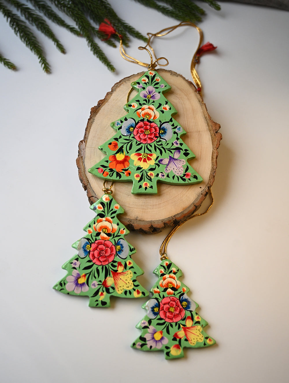 Load image into Gallery viewer, Kashmiri Art Xmas Decorations - Pink &amp; Green Medley (Set of 10)