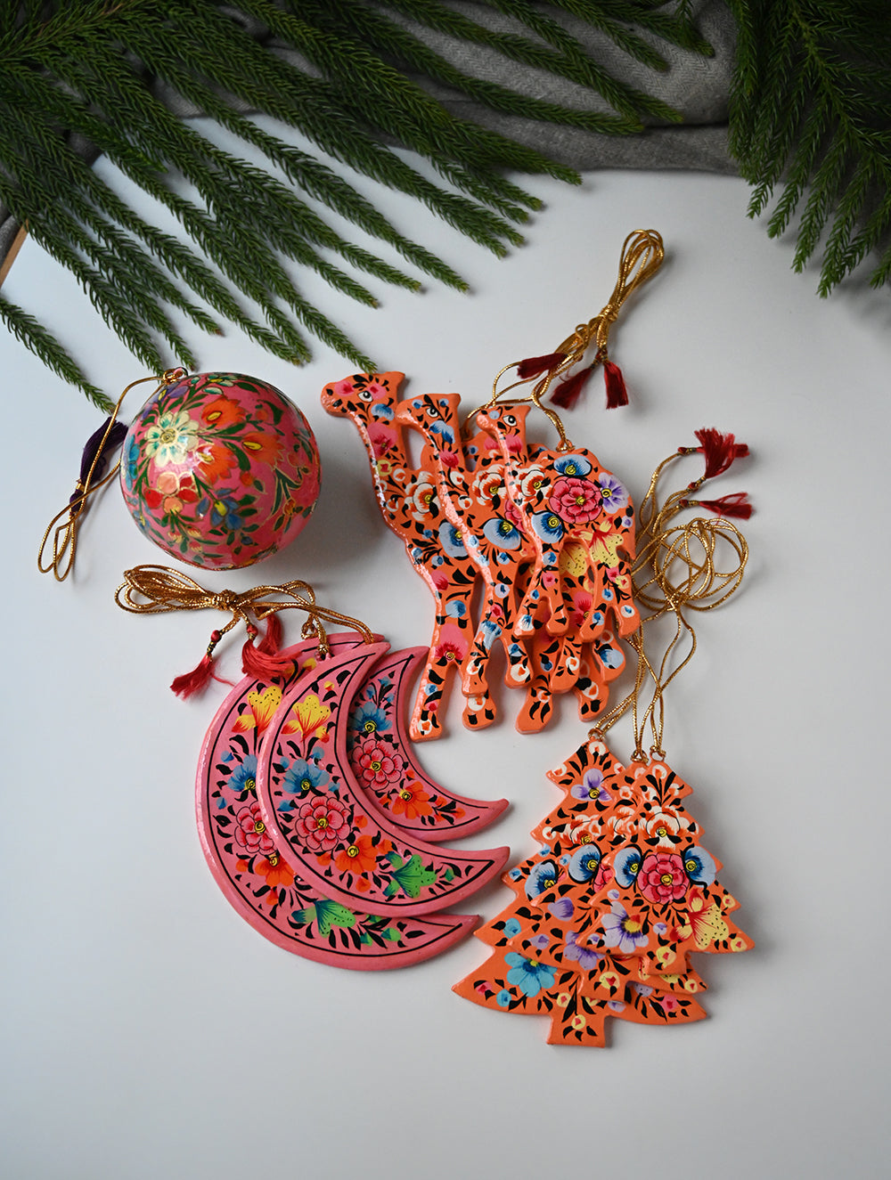 Load image into Gallery viewer, Kashmiri Art Xmas Decorations - Pink &amp; Orange Flora (Set of 9)