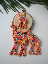 Load image into Gallery viewer, Kashmiri Art Xmas Decorations - Pink &amp; Orange Flora (Set of 9)