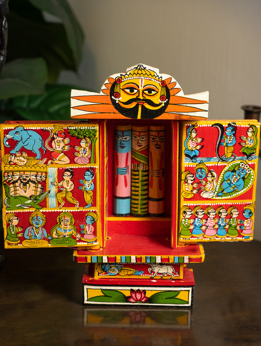 Load image into Gallery viewer, Kavad Craft Curio - Ramayan, Painted Wood Portable Shrine (Red 11")