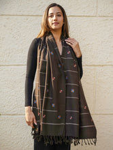 Load image into Gallery viewer, Light &amp; Warm Merino Wool Kinnauri Stole - Coffee Meadow