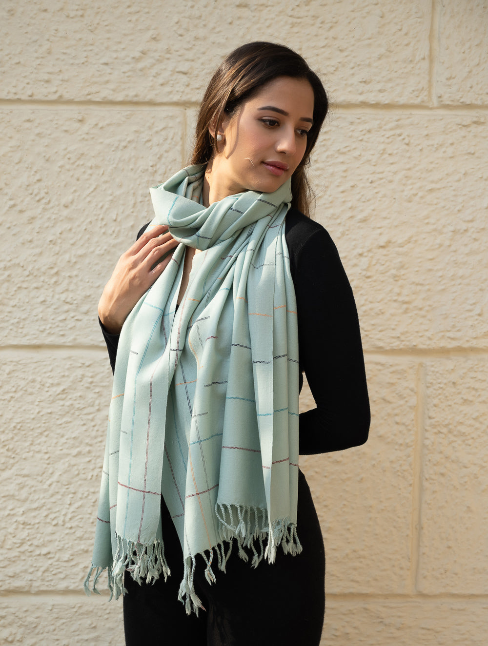 Load image into Gallery viewer, Light &amp; Warm Merino Wool Kinnauri Stole - Cool Mist Link