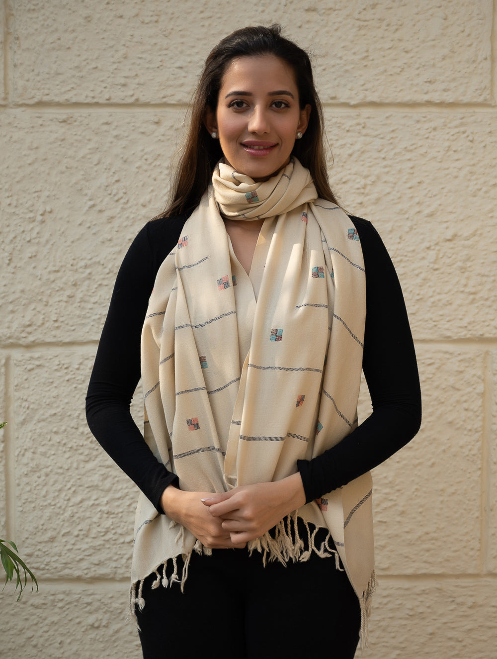 Load image into Gallery viewer, Light &amp; Warm Merino Wool Kinnauri Stole - Ivory Meadow