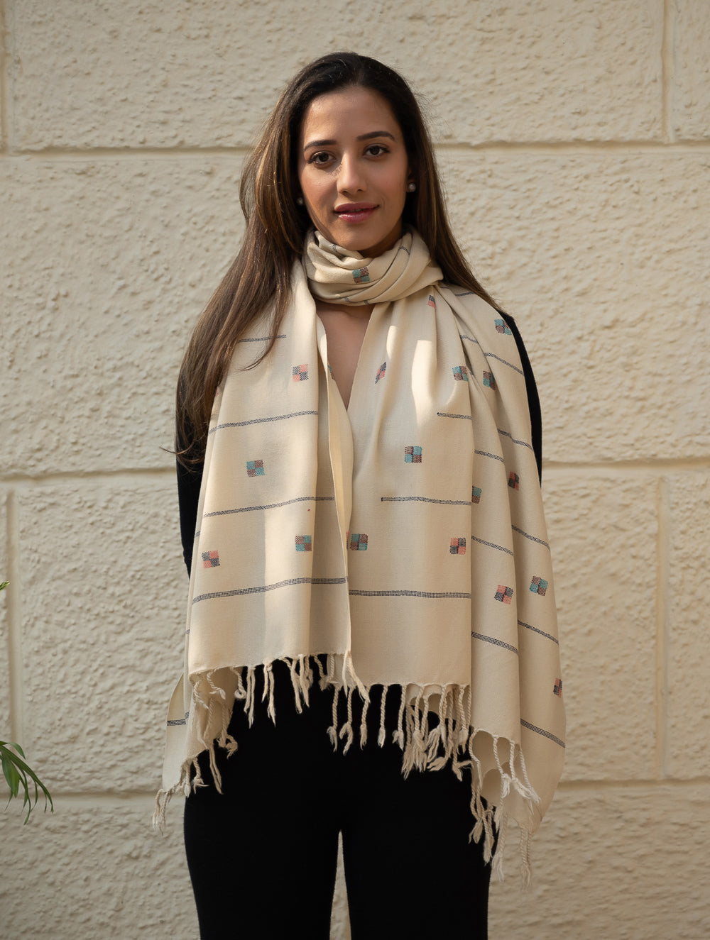Load image into Gallery viewer, Light &amp; Warm Merino Wool Kinnauri Stole - Ivory Meadow