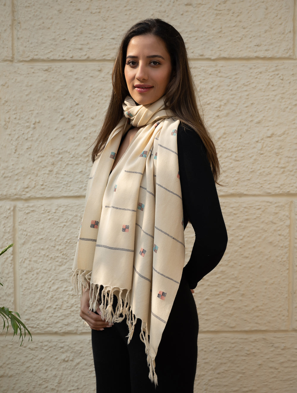 Load image into Gallery viewer, Light &amp; Warm Merino Wool Kinnauri Stole - Ivory Meadow