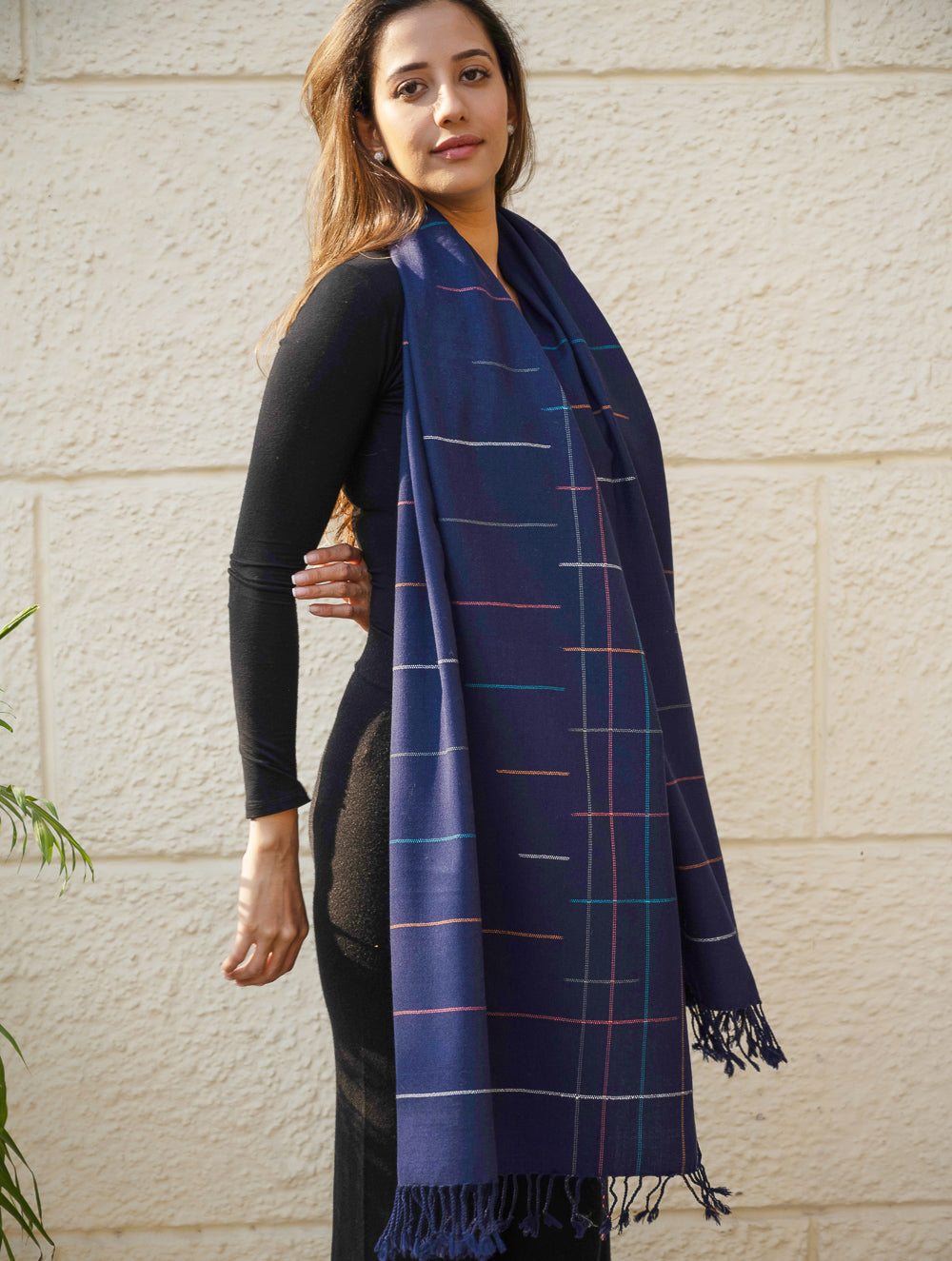 Load image into Gallery viewer, Light &amp; Warm Merino Wool Kinnauri Stole - Midnight Link