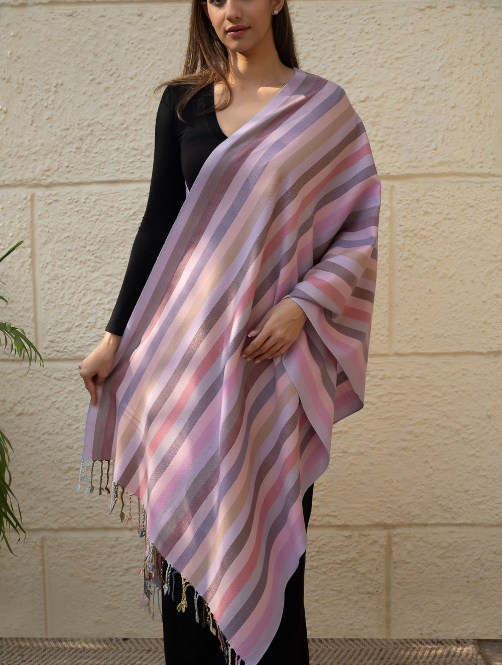 Load image into Gallery viewer, Light &amp; Warm Merino Wool Kinnauri Stole - Orchid Hues