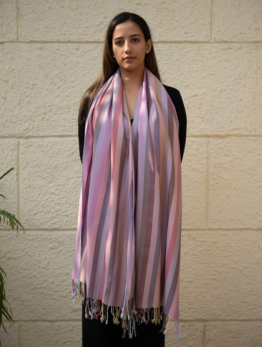 Load image into Gallery viewer, Light &amp; Warm Merino Wool Kinnauri Stole - Orchid Hues