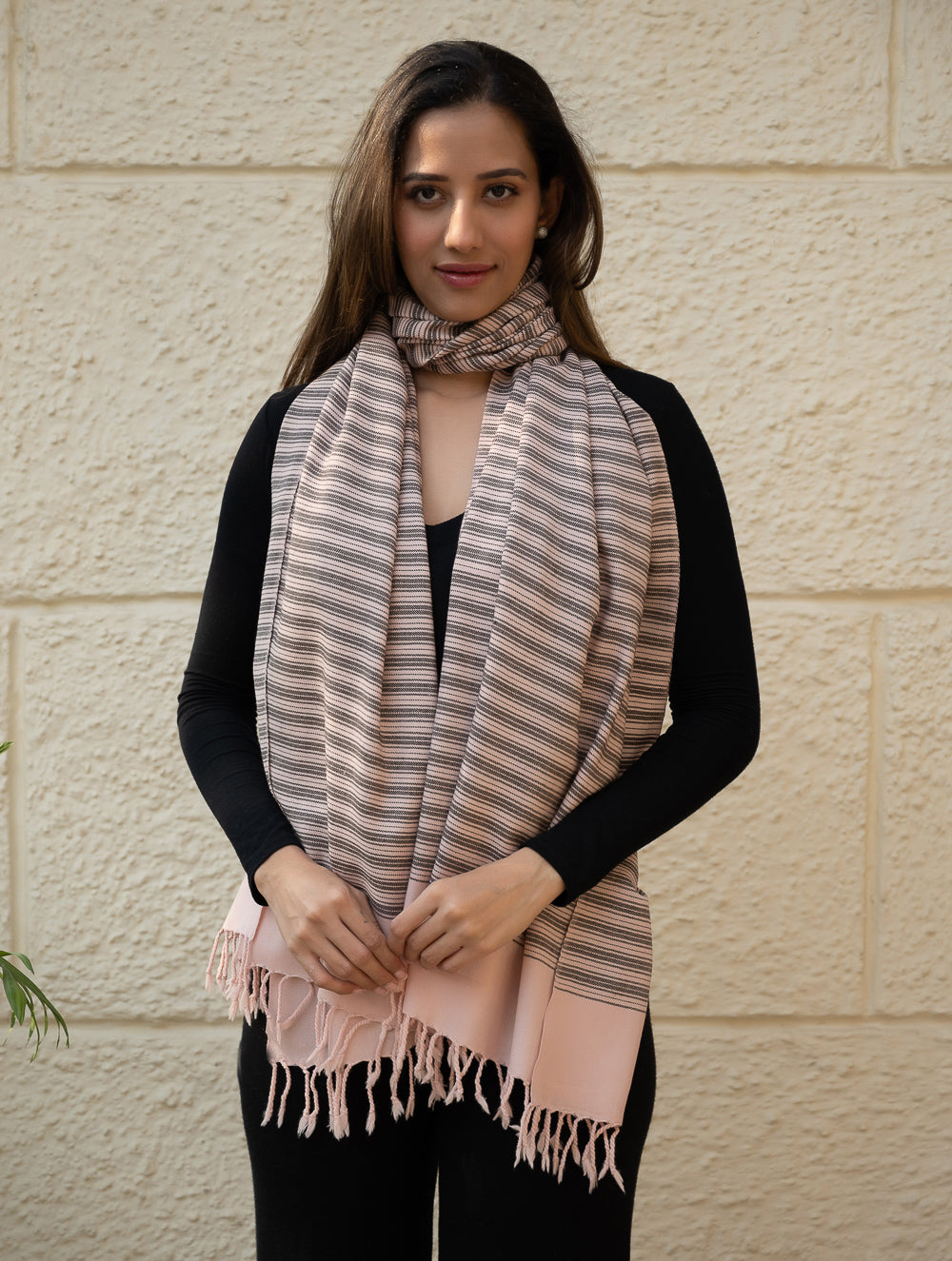 Load image into Gallery viewer, Light &amp; Warm Merino Wool Kinnauri Stole - Rosé &amp; Noir