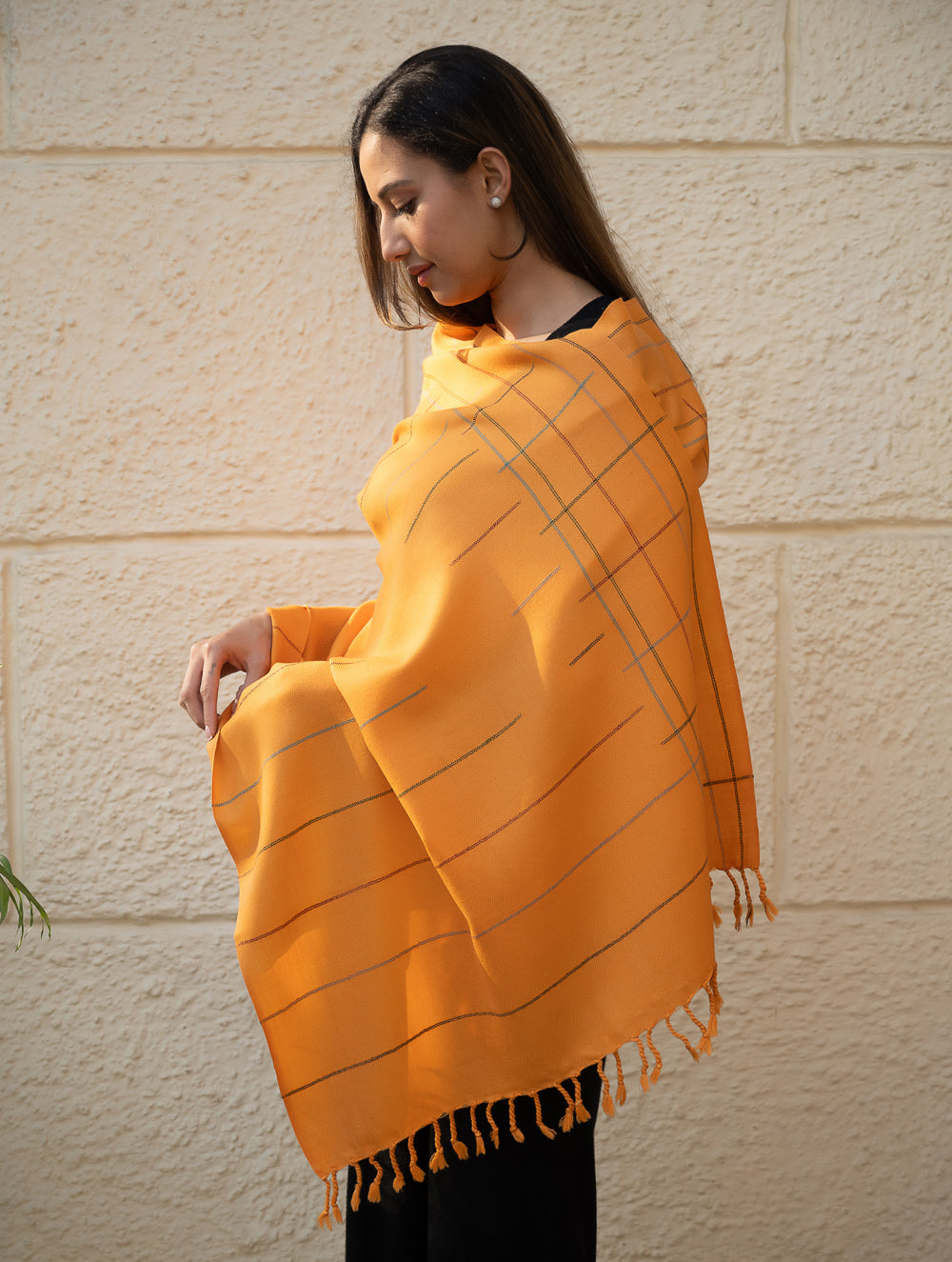 Load image into Gallery viewer, Light &amp; Warm Merino Wool Kinnauri Stole - Tangerine Link