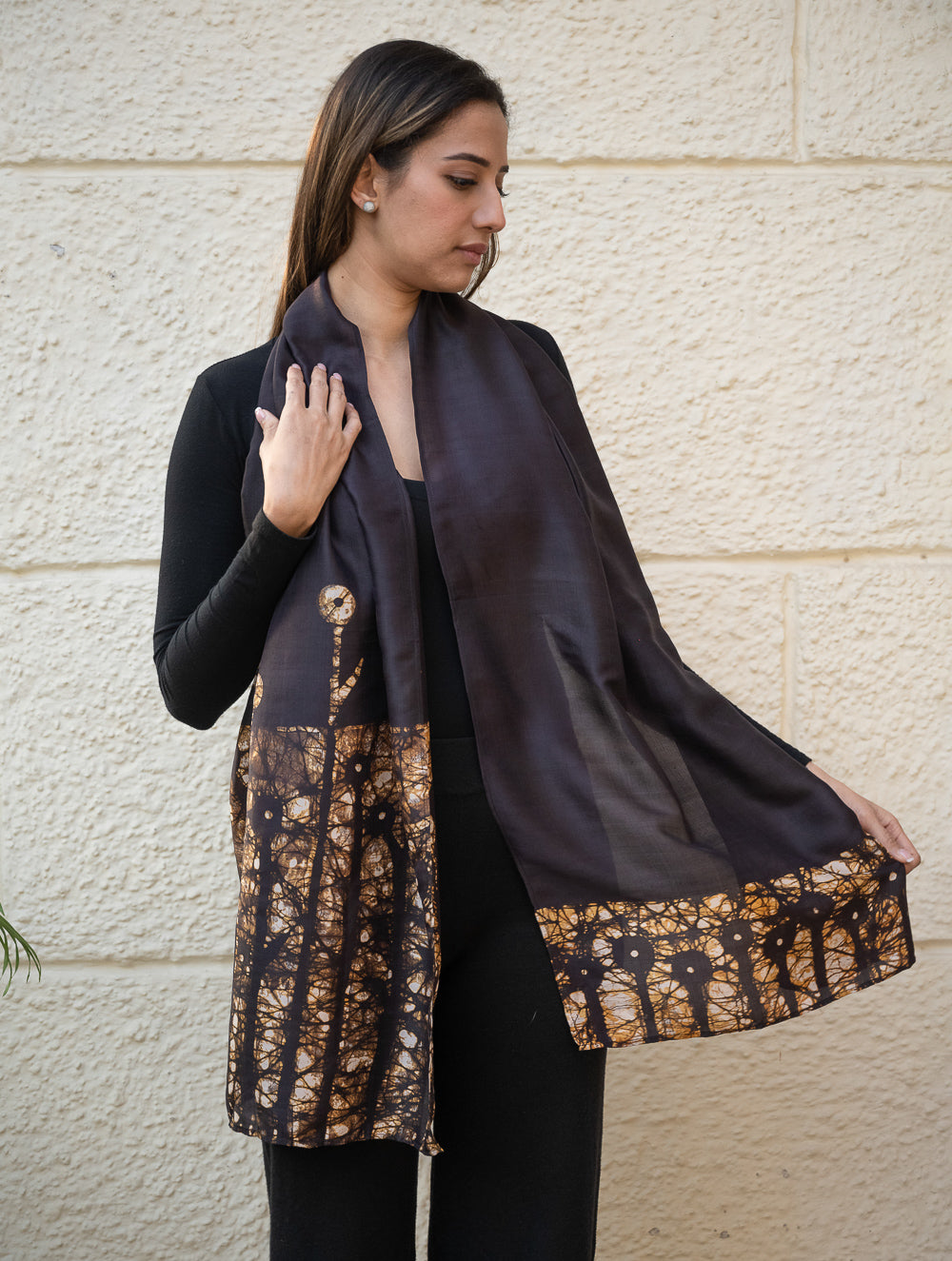 Load image into Gallery viewer, Light &amp; Elegant Silk Batik Stole - Brown Leaves