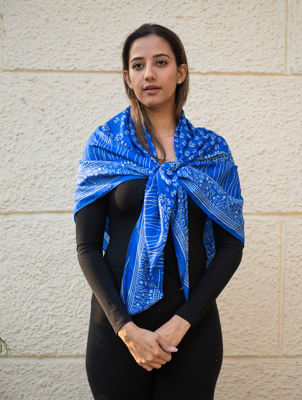 Load image into Gallery viewer, Light &amp; Elegant Silk Printed Stole - Royal Blue Flora