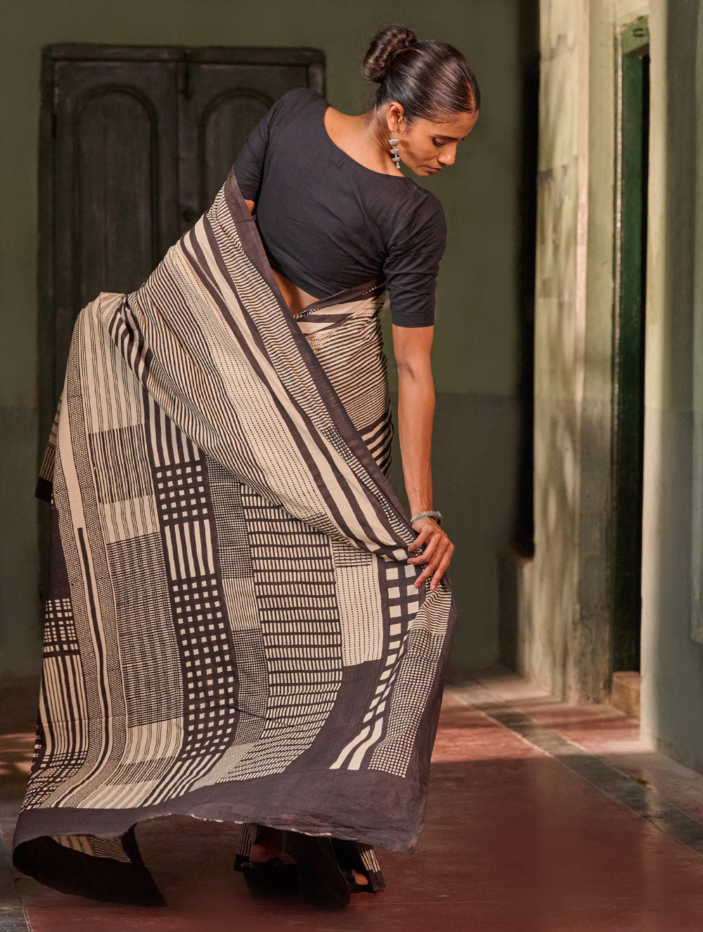Bagru Statements: Hand Block Printed Mul Cotton Saree - Striped Elegance