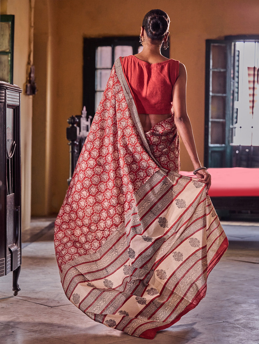 Bagru Statements: Hand Block Printed Mul Cotton Saree - Crimson Blossom