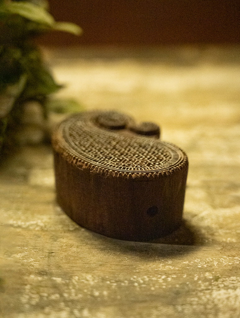 Nazakat. Exclusive, Fine Hand Engraved Wood Block Curio - Paisley