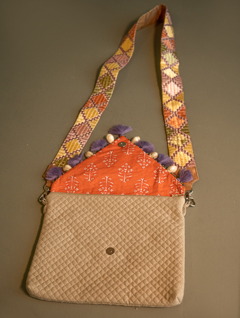 Load image into Gallery viewer, Phulkari Sling Bag - Lilac Diamonds 