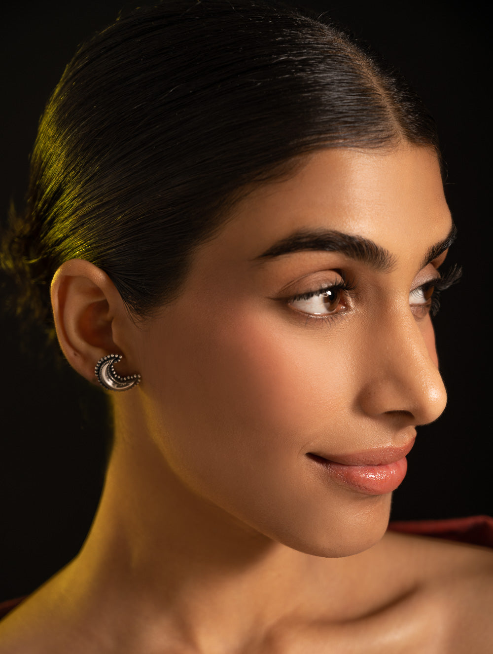 Load image into Gallery viewer, Pure Silver Traditional Maharashtrian Earrings - Ardhachand