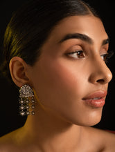 Load image into Gallery viewer, Pure Silver Traditional Maharashtrian Earrings - Bakuli