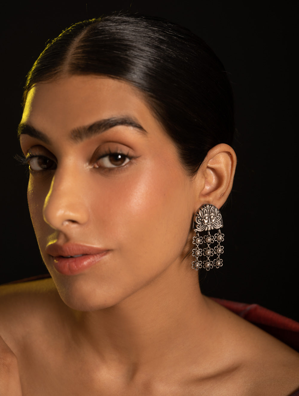 Load image into Gallery viewer, Pure Silver Traditional Maharashtrian Earrings - Bakuli