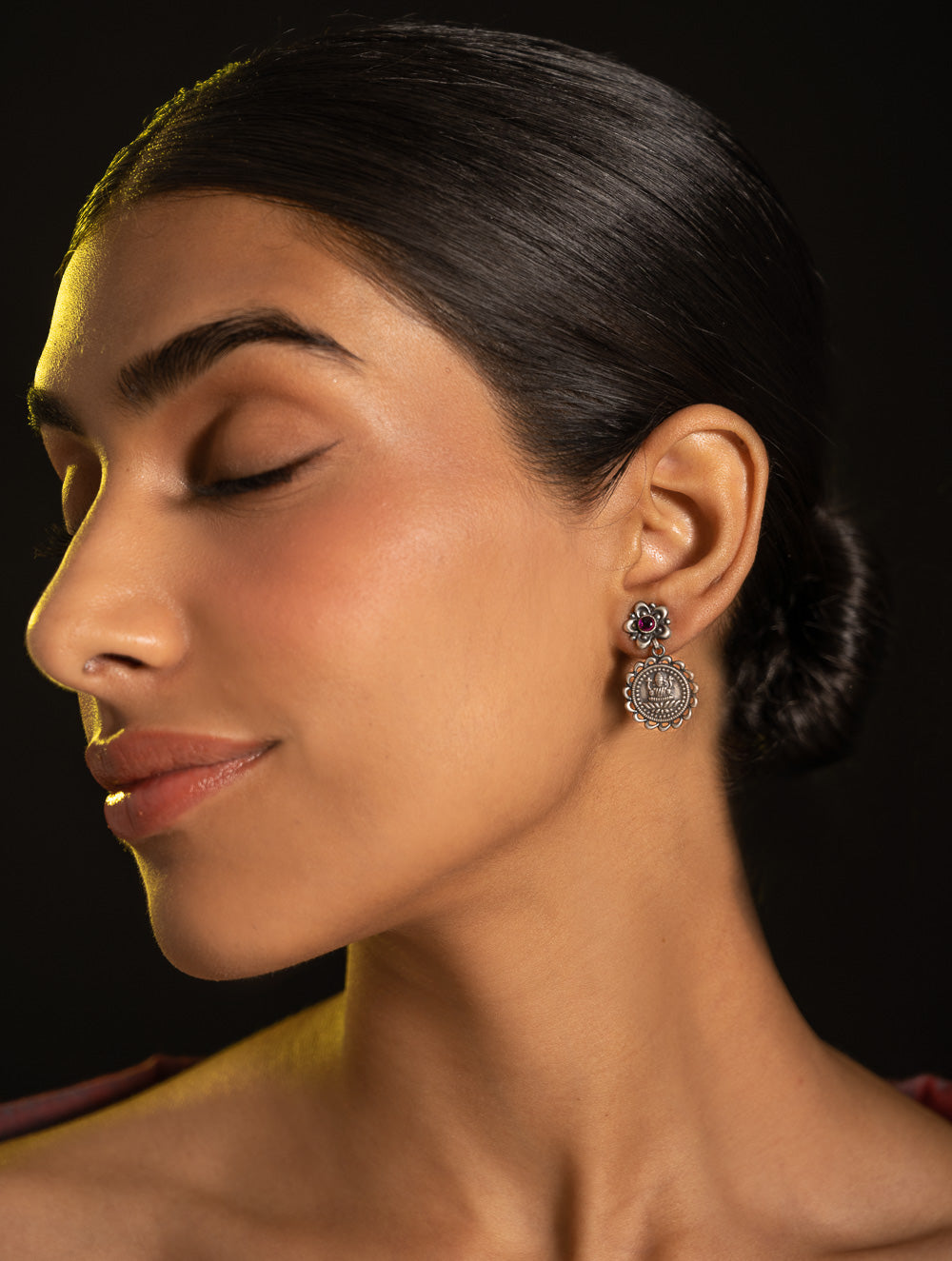 Load image into Gallery viewer, Pure Silver Traditional Maharashtrian Earrings - Bhavani Studs