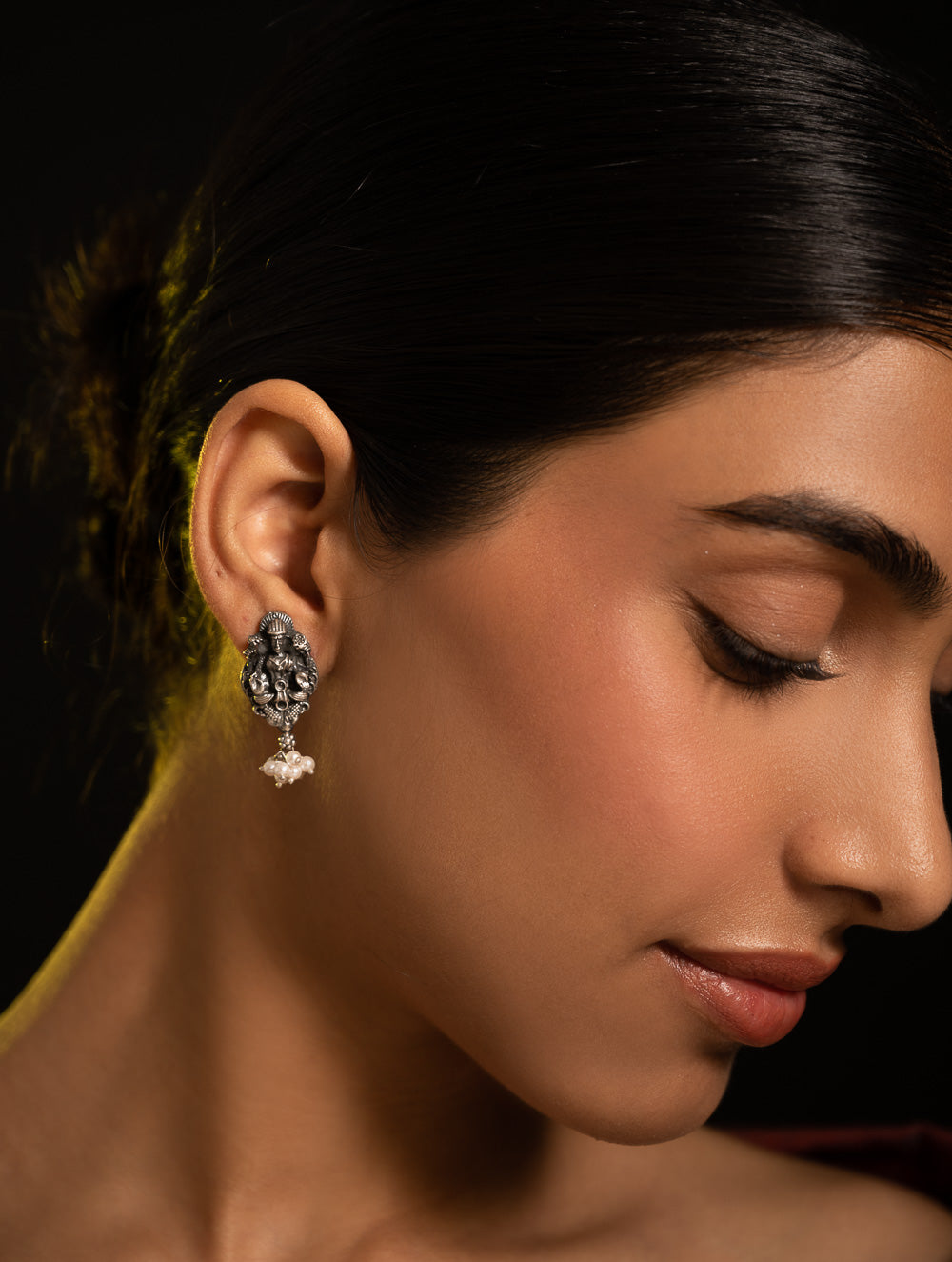 Load image into Gallery viewer, Pure Silver Traditional Maharashtrian Earrings - Gauri Studs