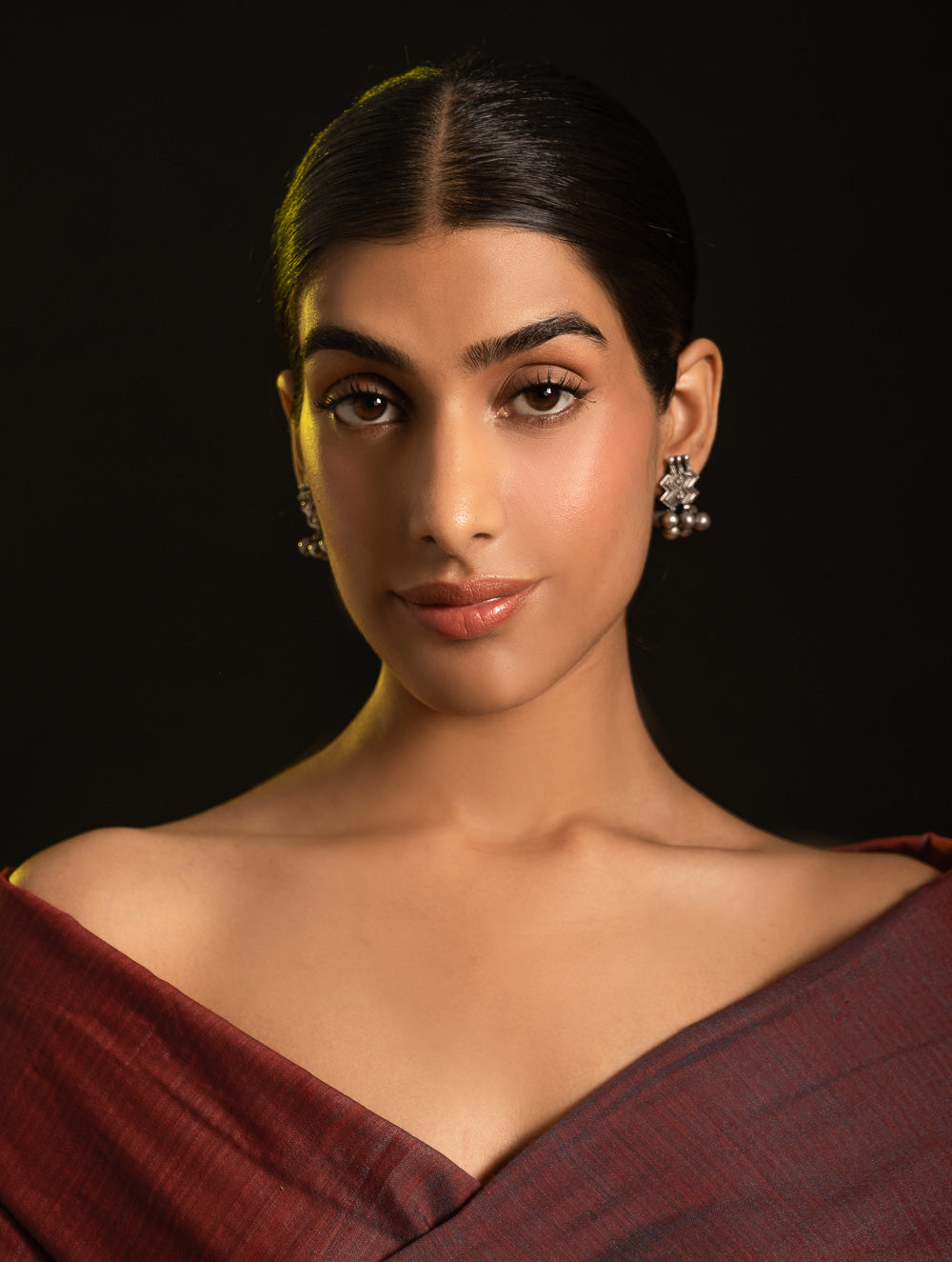 Load image into Gallery viewer, Pure Silver Traditional Maharashtrian Earrings - Leher Studs