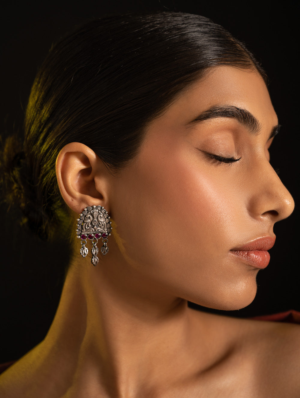 Load image into Gallery viewer, Pure Silver Traditional Maharashtrian Earrings - Mayuri