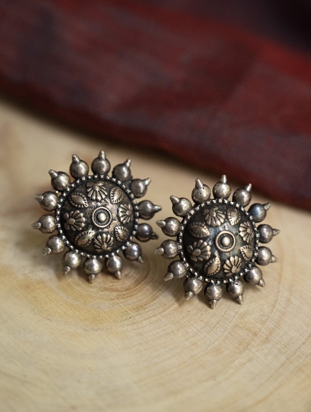 Load image into Gallery viewer, Pure Silver Traditional Maharashtrian Earrings - Phool Mandala