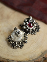 Load image into Gallery viewer, Pure Silver Traditional Maharashtrian Earrings - Pushpak