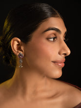 Load image into Gallery viewer, Pure Silver Traditional Maharashtrian Earrings - Shan?khpushpi