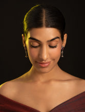 Load image into Gallery viewer, Pure Silver Traditional Maharashtrian Earrings - Shan?khpushpi