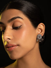 Load image into Gallery viewer, Pure Silver Traditional Maharashtrian Earrings - Shravani