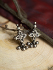 Pure Silver Traditional Maharashtrian Earrings - Tara?gan Studs