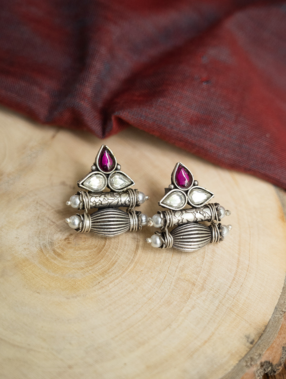 Load image into Gallery viewer, Pure Silver Traditional Maharashtrian Earrings - Triveni
