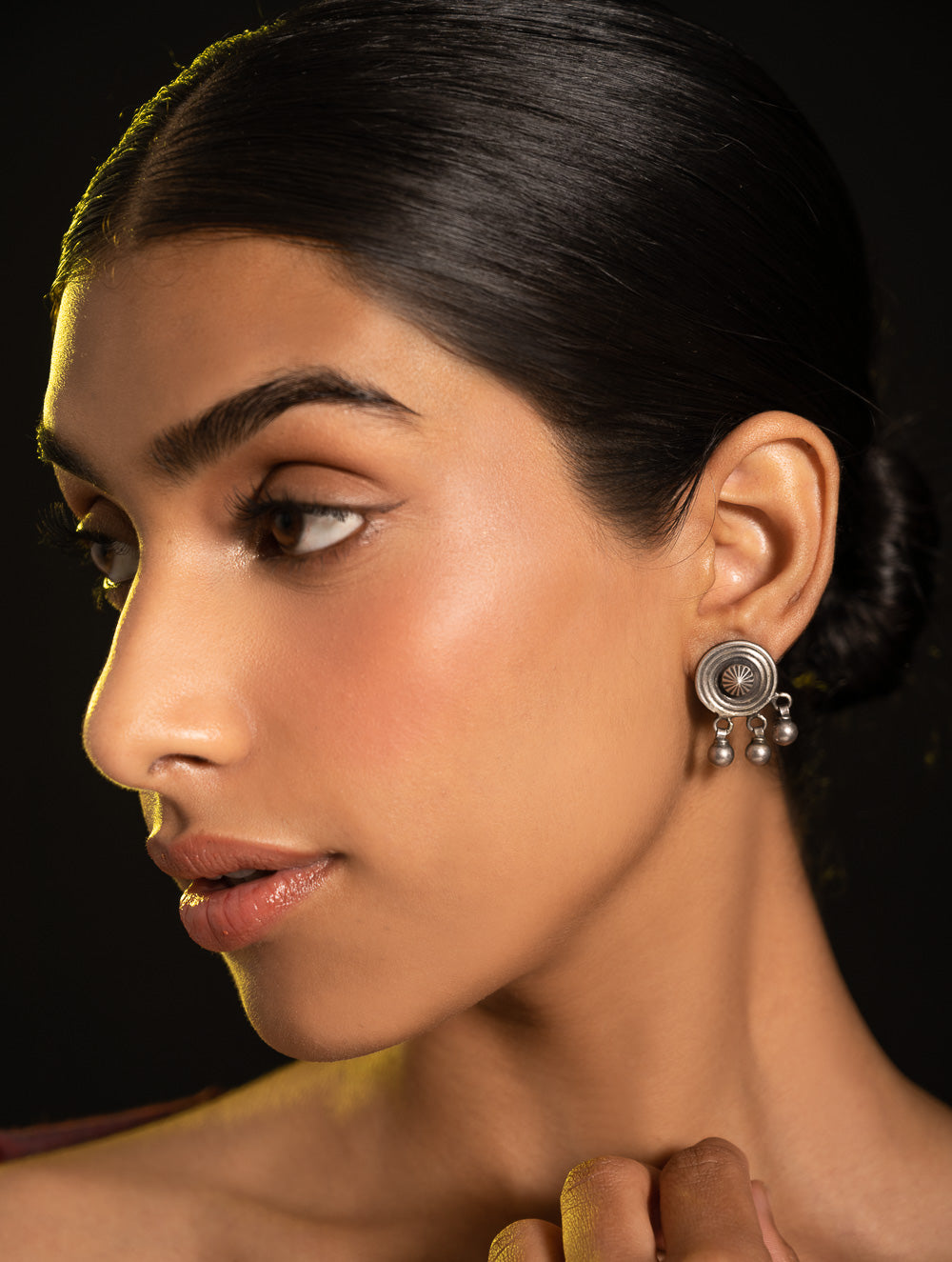 Load image into Gallery viewer, Pure Silver Traditional Maharashtrian Earrings -  Bindu Mandal