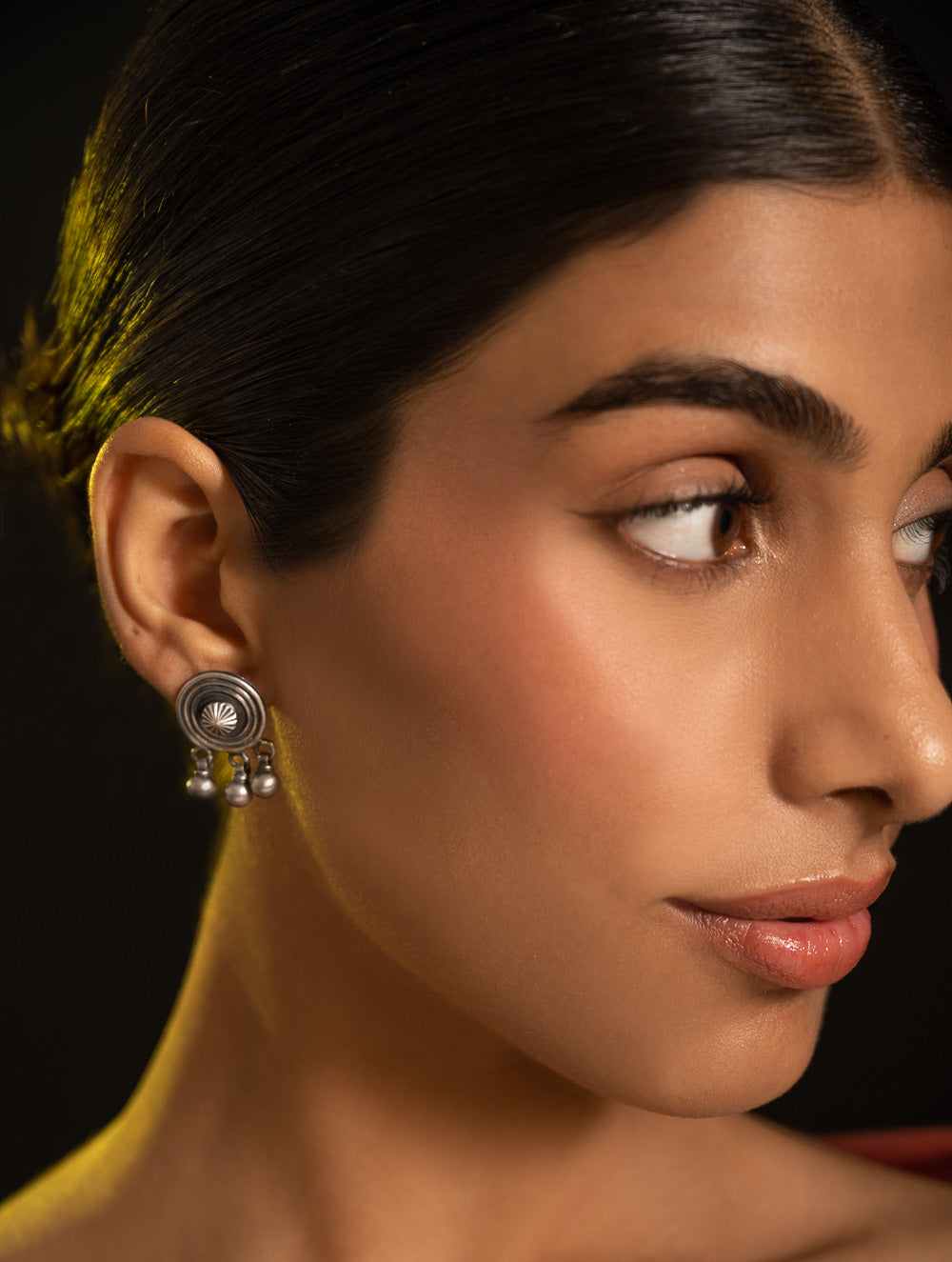 Load image into Gallery viewer, Pure Silver Traditional Maharashtrian Earrings -  Bindu Mandal
