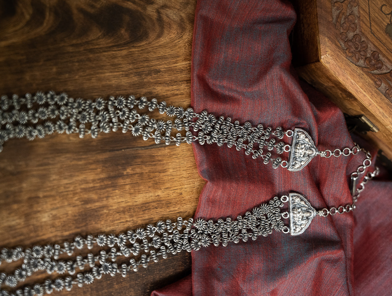 Load image into Gallery viewer, Pure Silver Traditional Maharashtrian Neckpiece - Gajarihaar