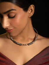 Load image into Gallery viewer, Pure Silver Traditional Maharashtrian Neckpiece - Hasli Classic