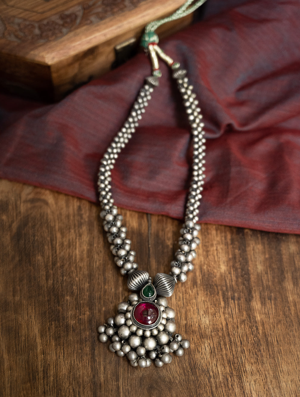 Load image into Gallery viewer, Pure Silver Traditional Maharashtrian Neckpiece - Rangavi 