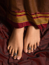 Load image into Gallery viewer, Pure Silver Traditional Maharashtrian Toe Rings - Mridya (Set of 2) 
