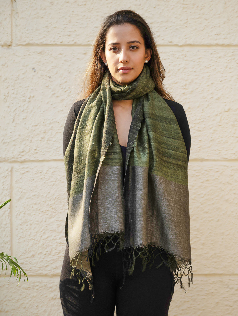 Load image into Gallery viewer, Pure, Handwoven Bhagalpur Tussore Silk Stole - Olive Elegance