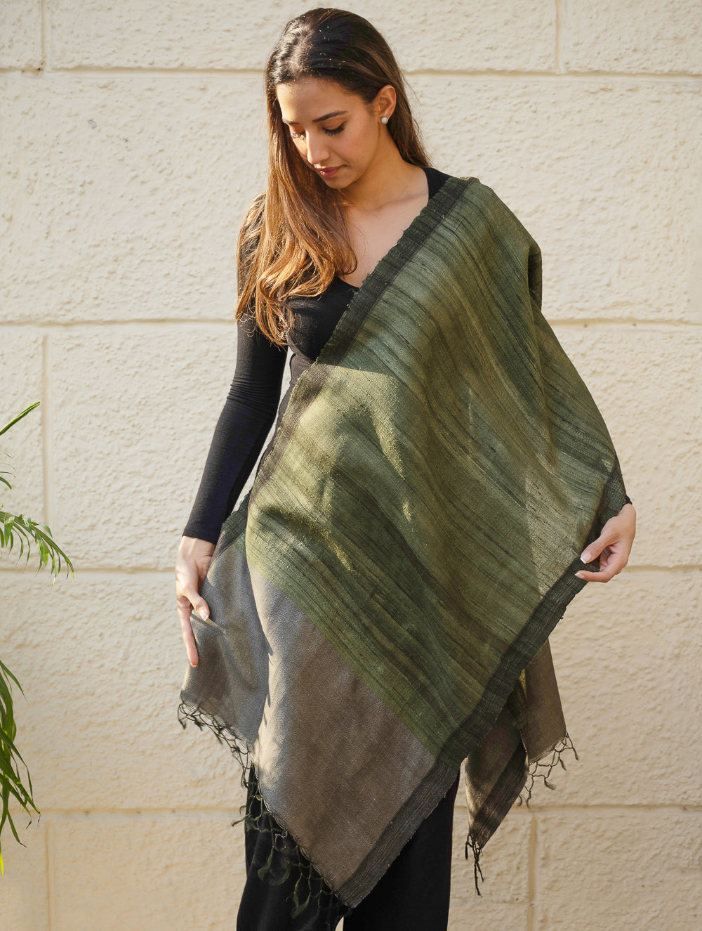 Load image into Gallery viewer, Pure, Handwoven Bhagalpur Tussore Silk Stole - Olive Elegance