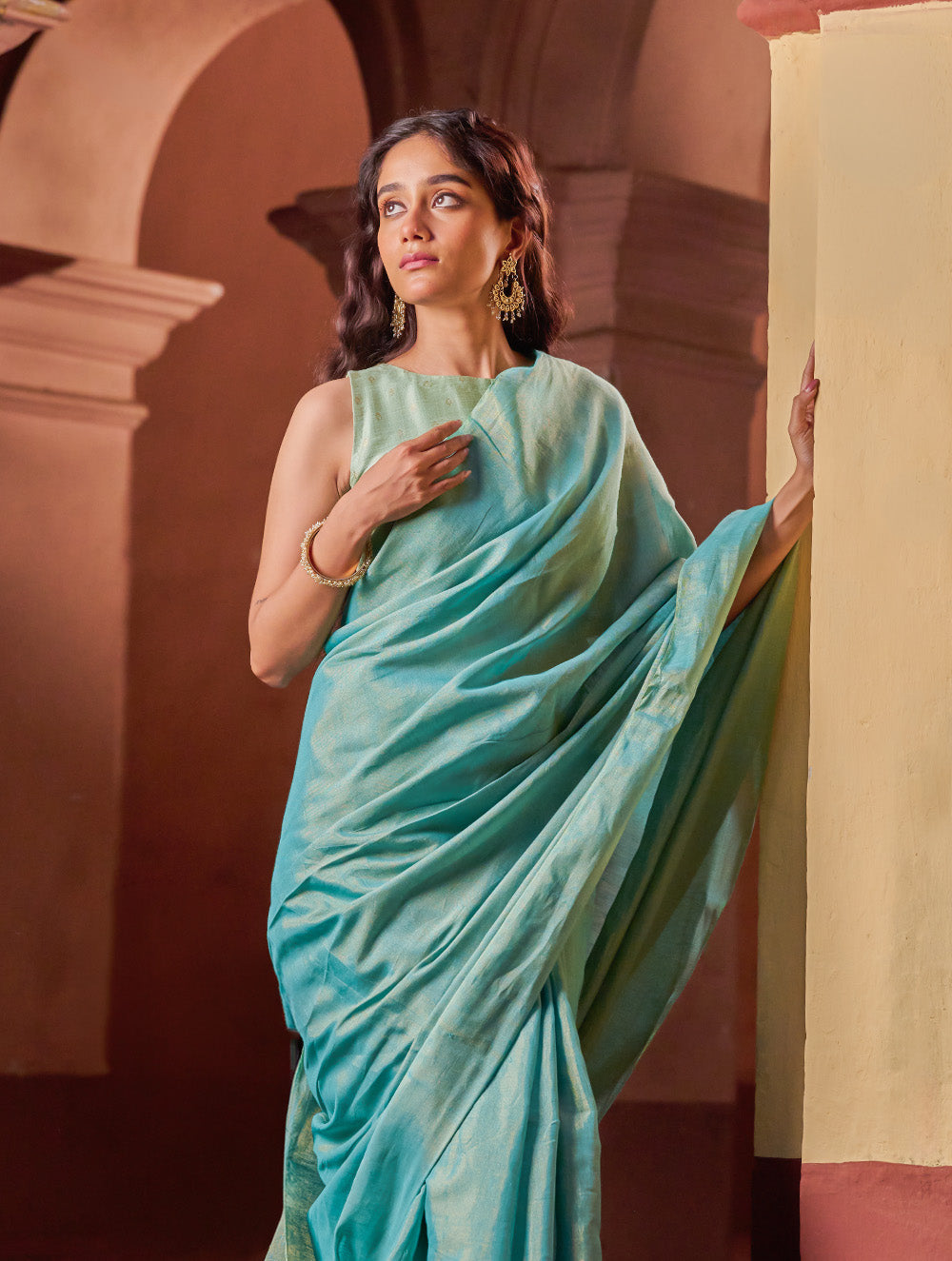 Bengal Elegance. Handwoven Tissue & Linen Saree - Turquoise Soft Gold