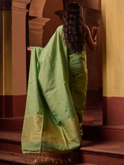 Bengal Elegance. Handwoven Tissue & Linen Saree - Sage Reverie
